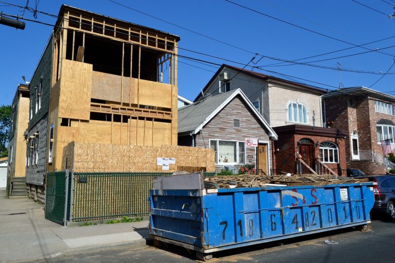 3 Important Questions to Ask a Removal Contractor