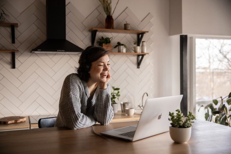 Increase Loyalty from Remote Workers with These 4 Strategies