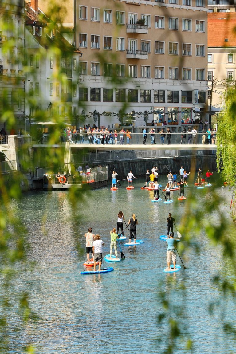 Corporate Team Bonding: The Benefits