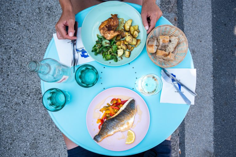 5 Must-Have Items For Your Outdoor Kitchen