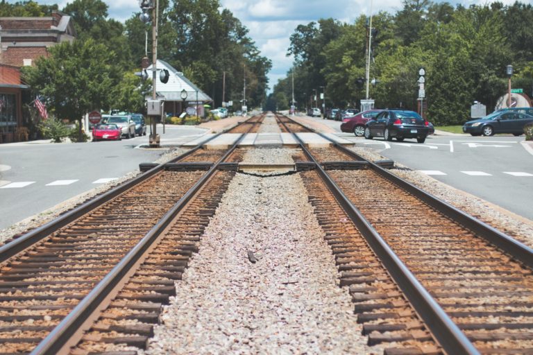 6 Smart Benefits of Raising Your Children in a Small Town