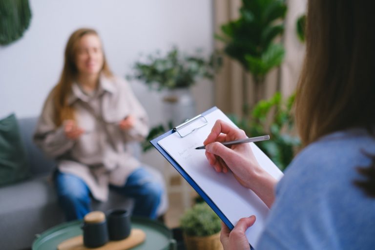 5 Signs A Loved One Has An Addiction