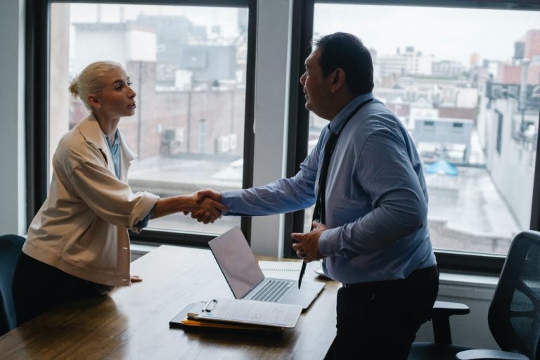 3 Qualities to Look for in a Business Checking Account