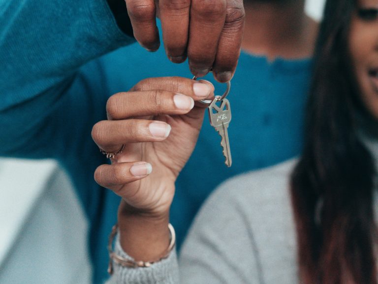 7 Important Ways to Make Moving to a New Home During the Holidays Easier