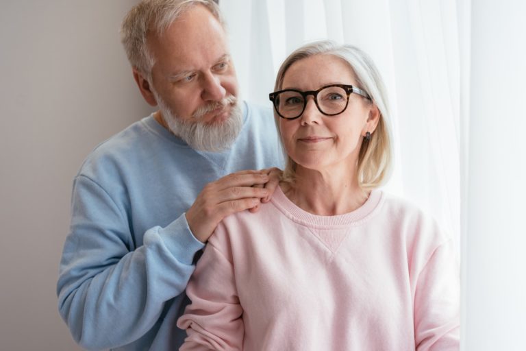 4 Inspiring Ideas for Writing a Loved One’s Obituary