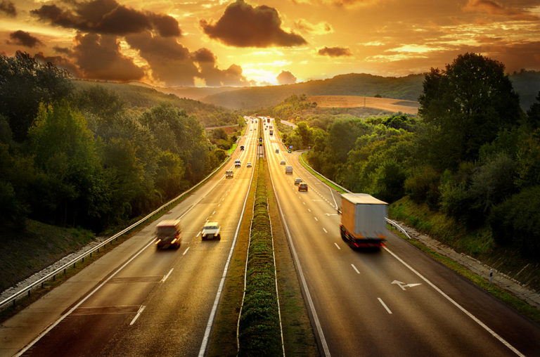 4 Times When You Will Benefit by Using a Car Shipping Service