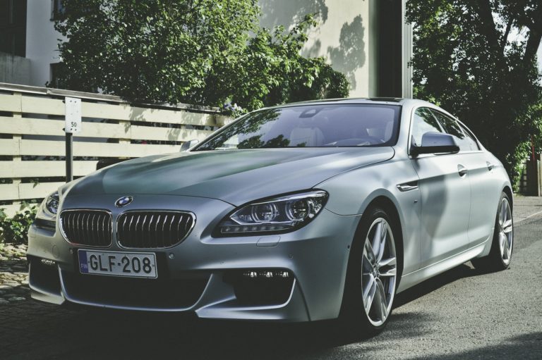 Should you learn to drive an automatic car?