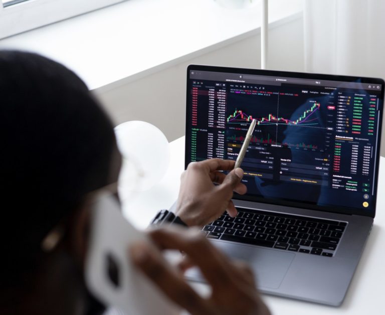 <strong>Dig Deeper With Stock Fundamentals API</strong>