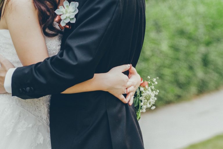 3 Benefits of Not Changing Your Name After Getting Married