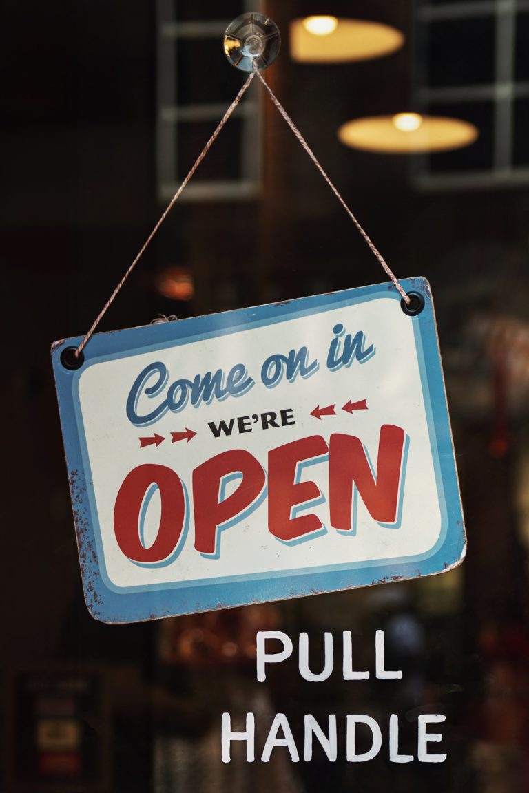 How Businesses Can Use Signage to Attract Customers