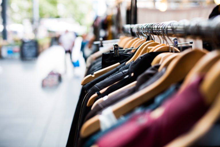 6 Tips for Finding Embroidered Back-To-School Clothes for Kids