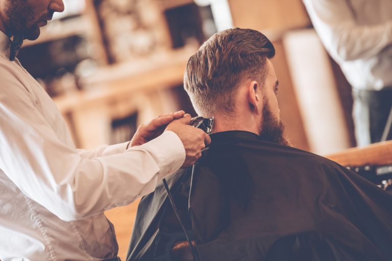 4 Tips to Help a Teen Boy Find a Hairstyle He Likes