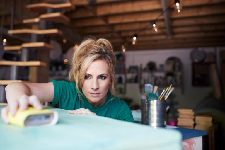 <strong>How to Decorate Your Home More Sustainably</strong>