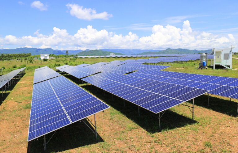 The Many Benefits of Solar Water Pumps for Modern Homes and Farms