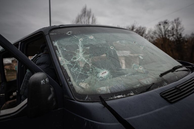 The Most Common Road Hazards Drivers Face Near Tourist Areas